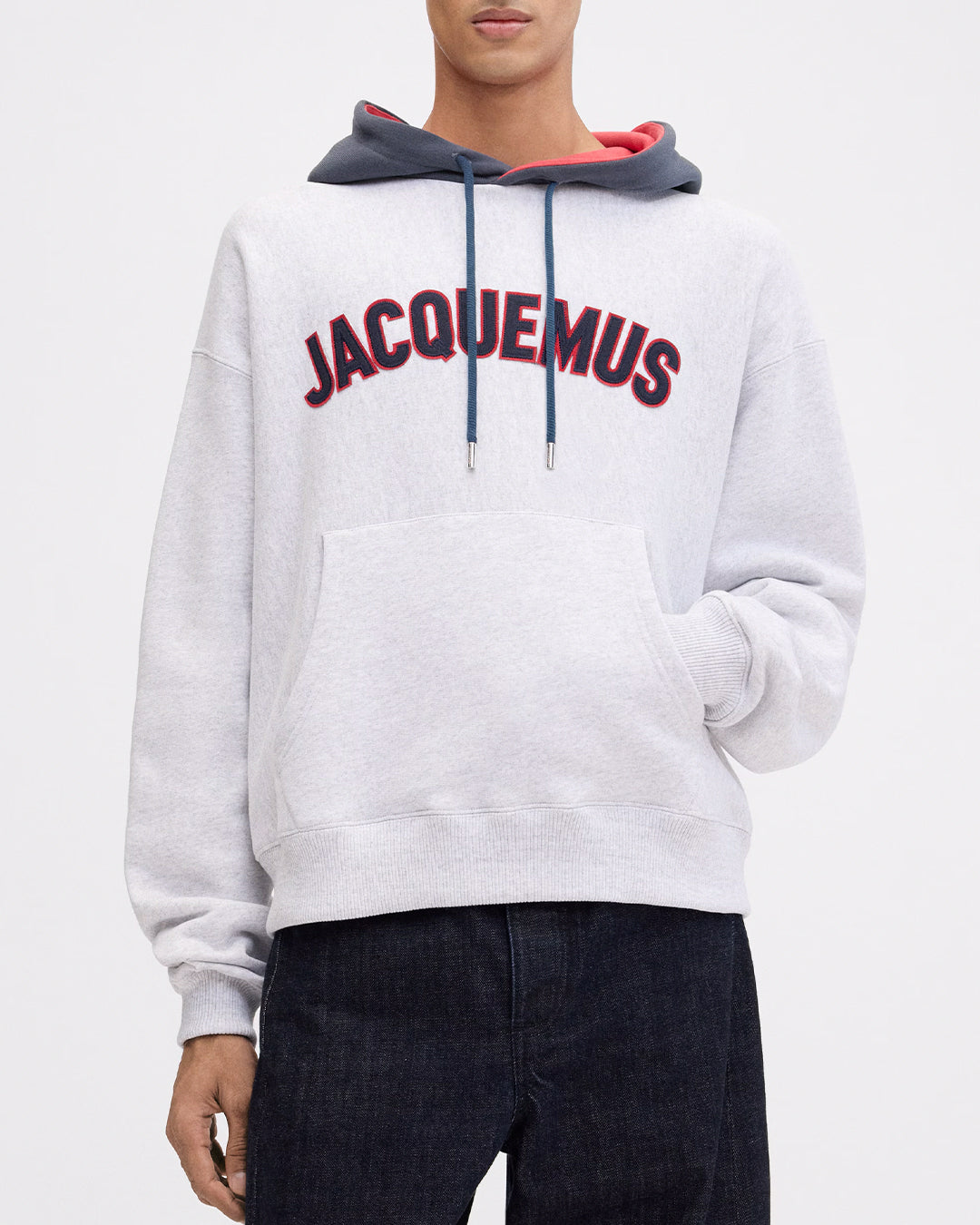 JACQUEMUS グレー フード付きパーカー JACQUEMUS フード付きパーカー グレー/ブラック/レッド JACQUEMUS