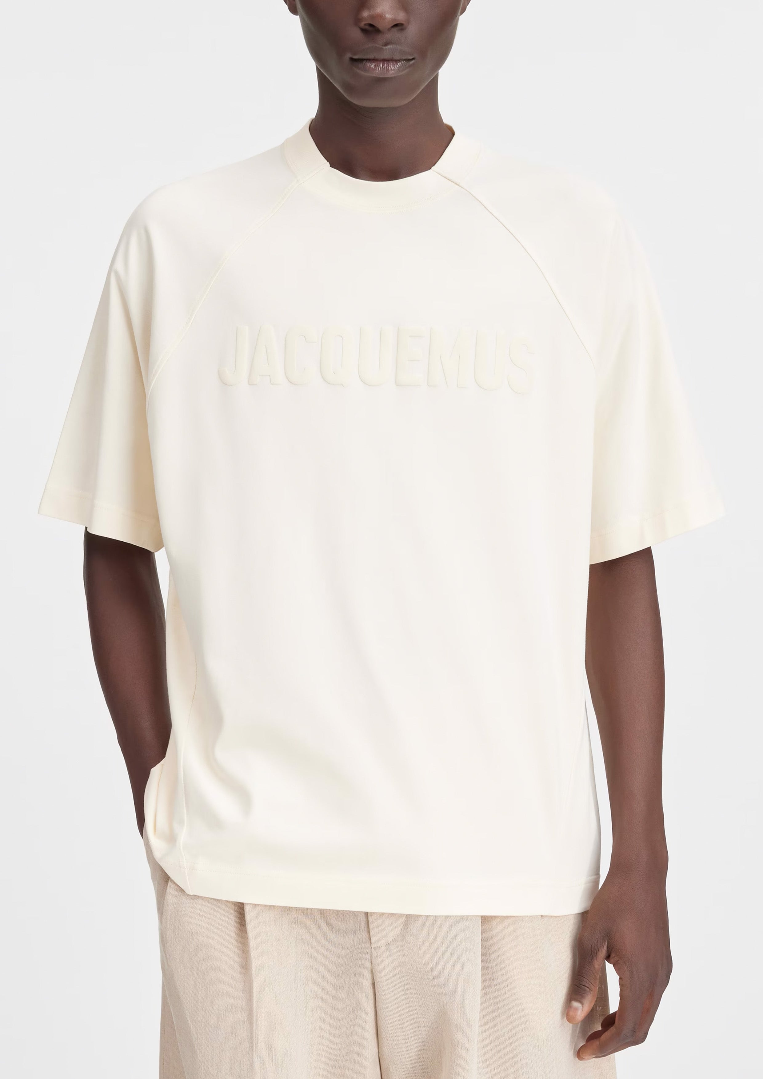 JACQUEMUS_LE_TEE_SHIRT_TYPO_LI