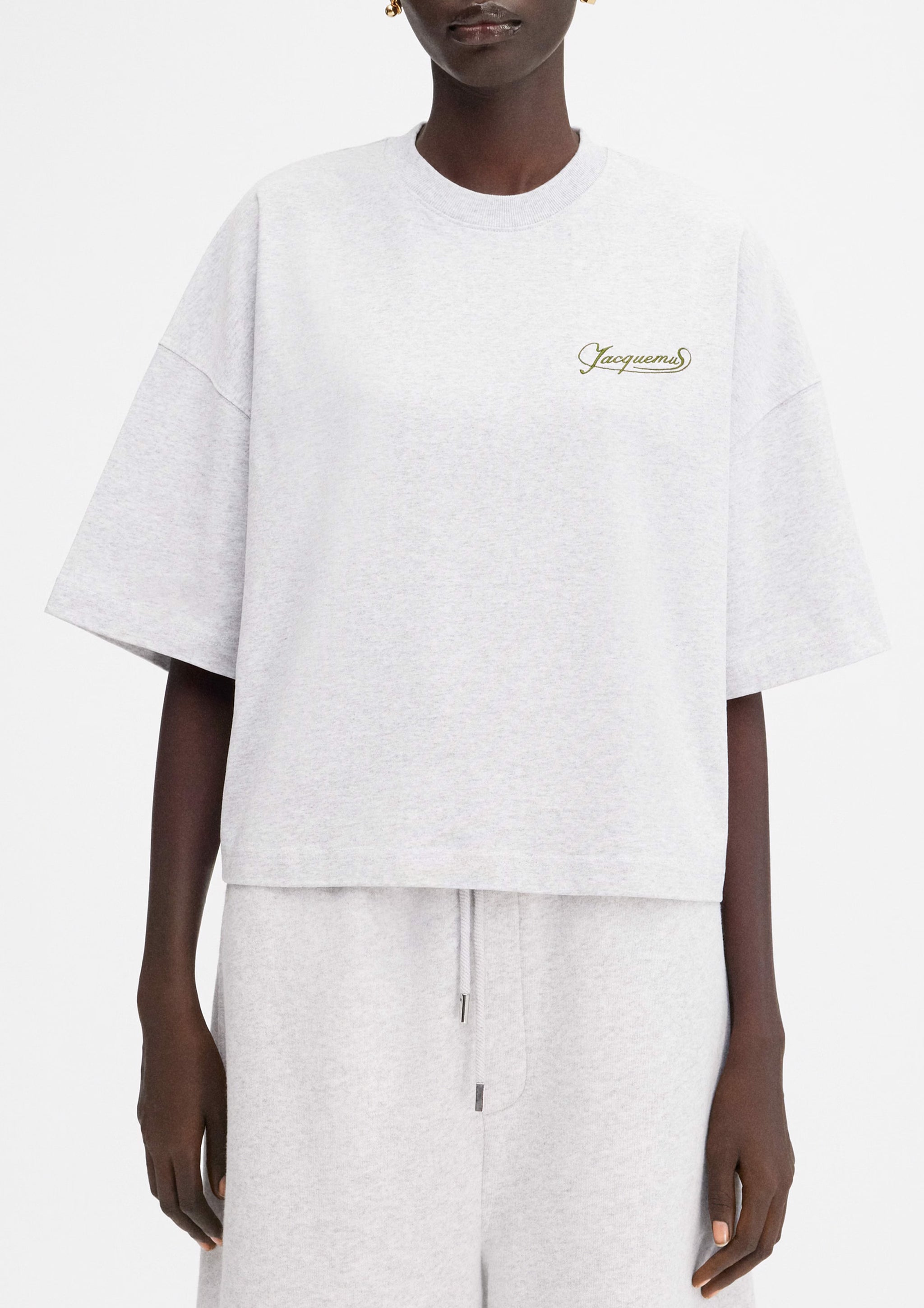 JACQUEMUS - LE T-SHIRT CORTO UNI CLUB GREY – SOLAR MTP