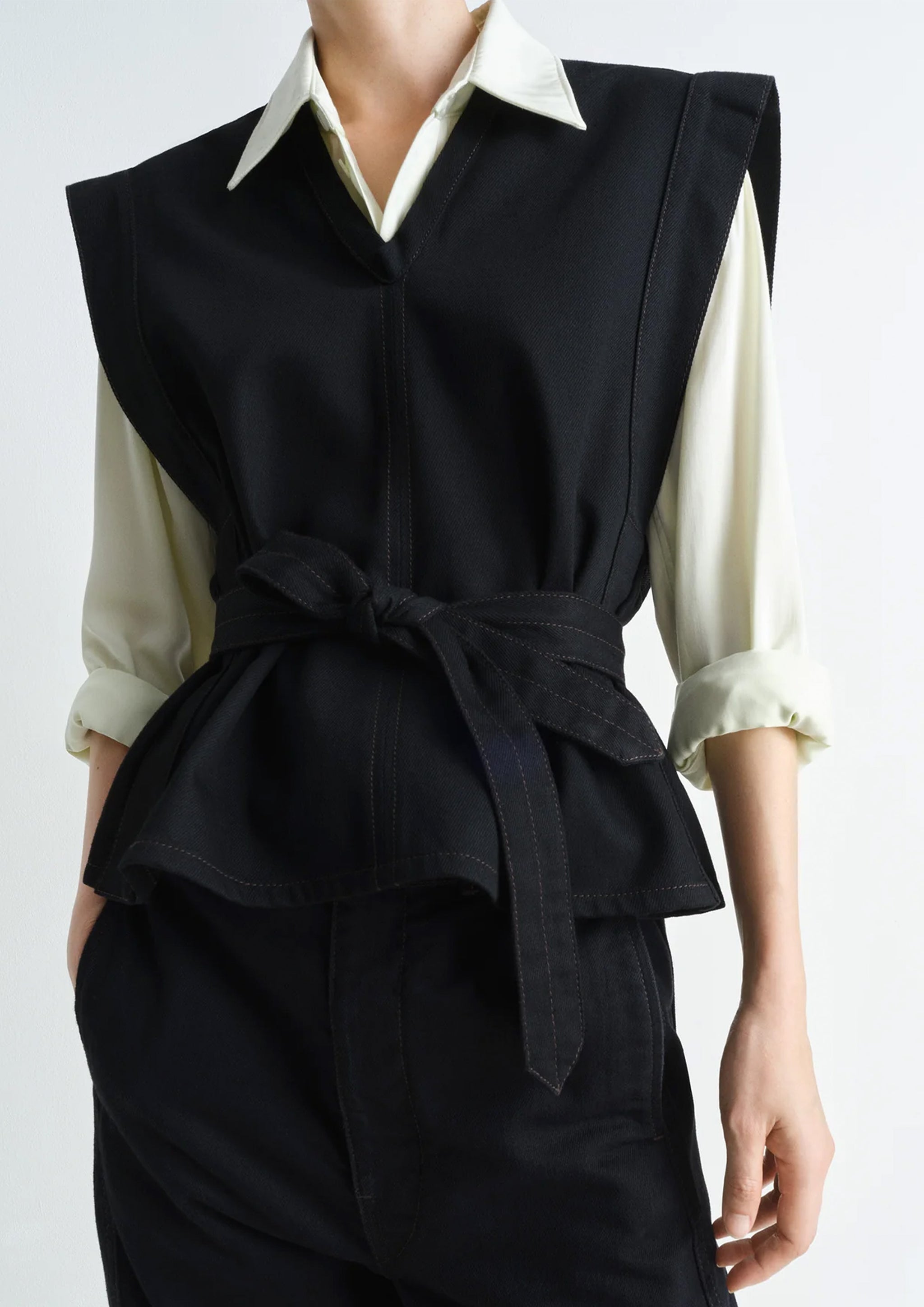 LEMAIRE TO1382LJ1010BK995 関税送料込 LEMAIRE_CHASUBLE_BLACK_1_2048x