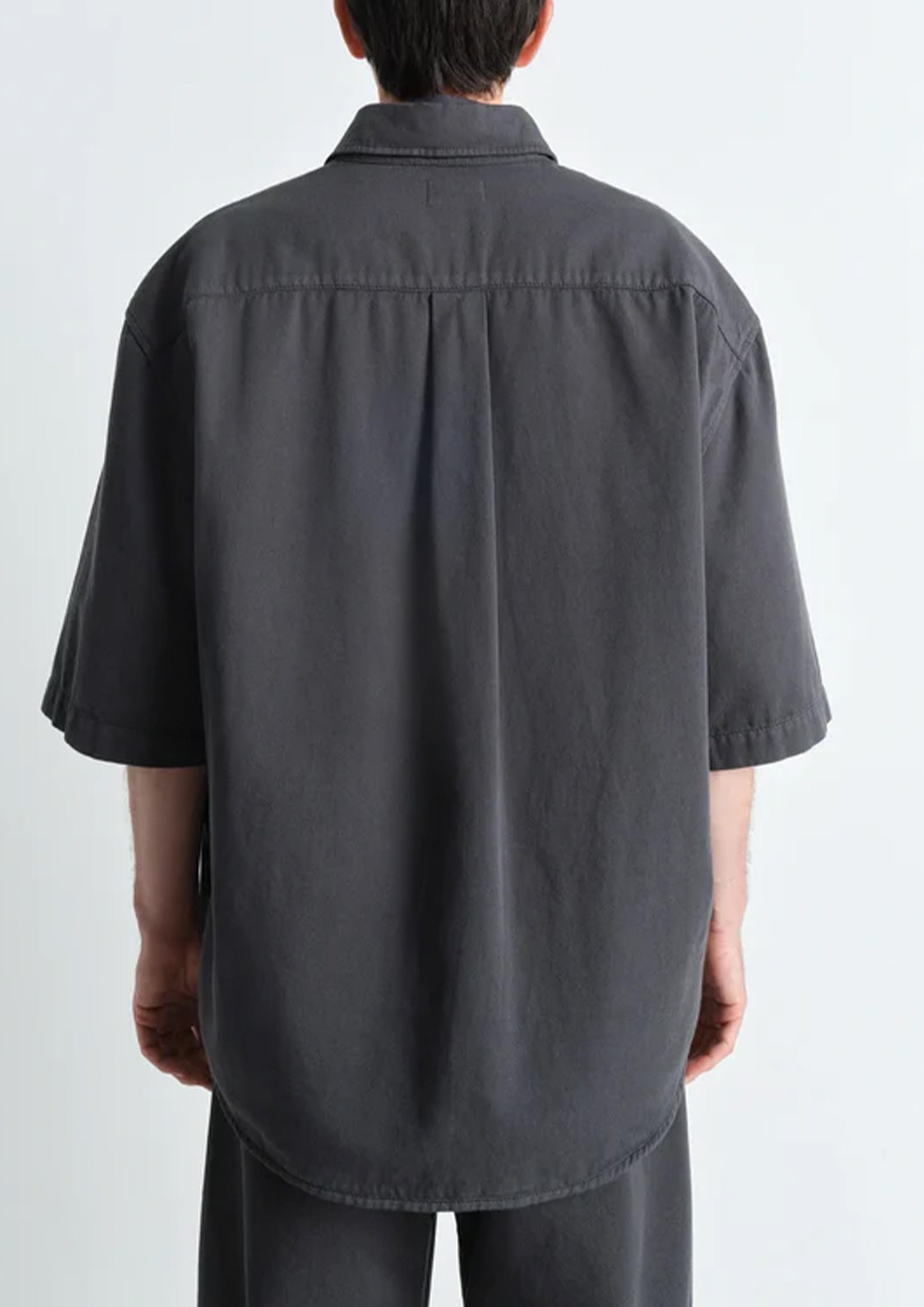 LEMAIRE - SHORT SLEEVE DENIM SHIRT CARBON BLUE – SOLAR MTP