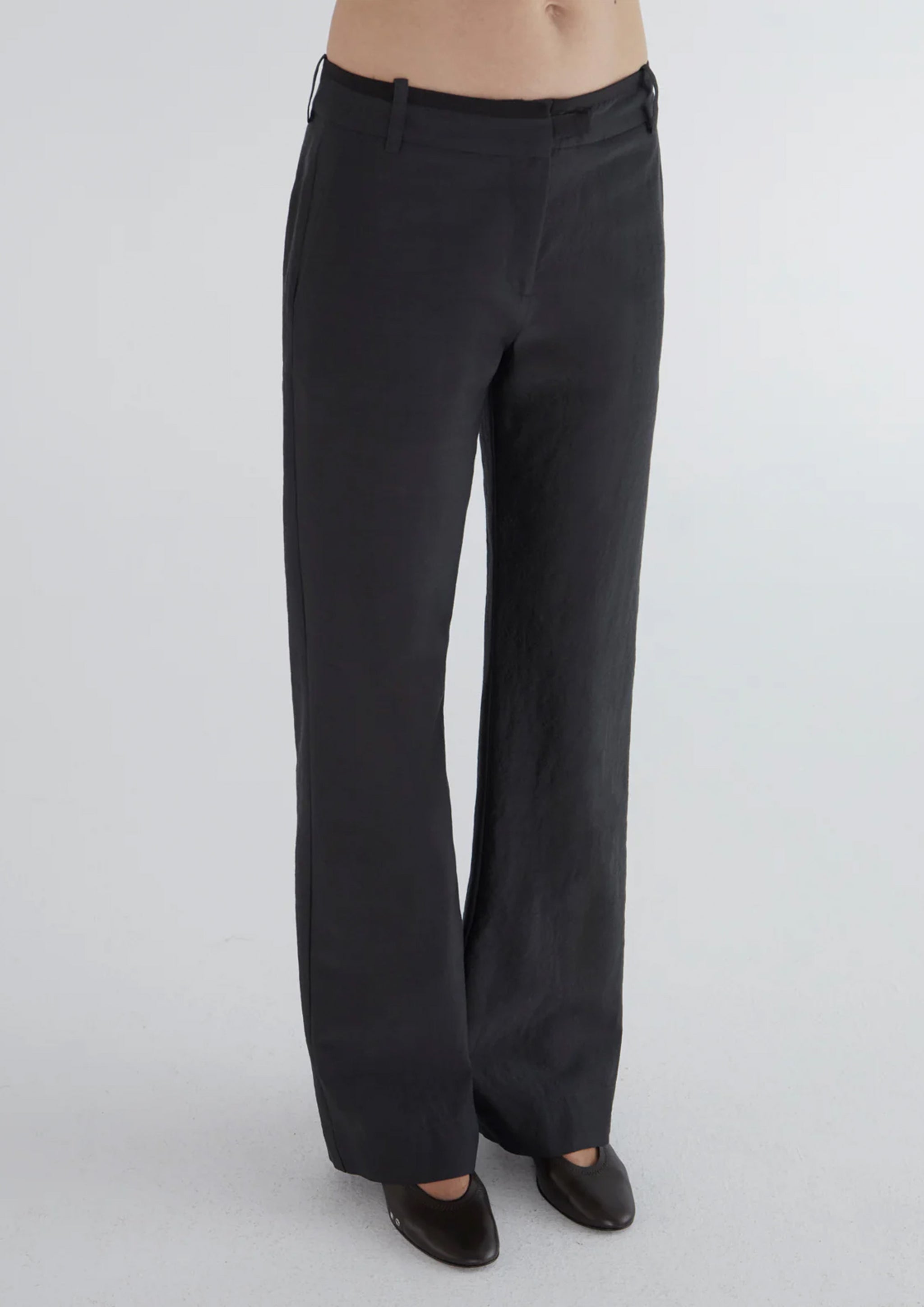 PALOMA WOOL - VIRA BLACK – SOLAR MTP