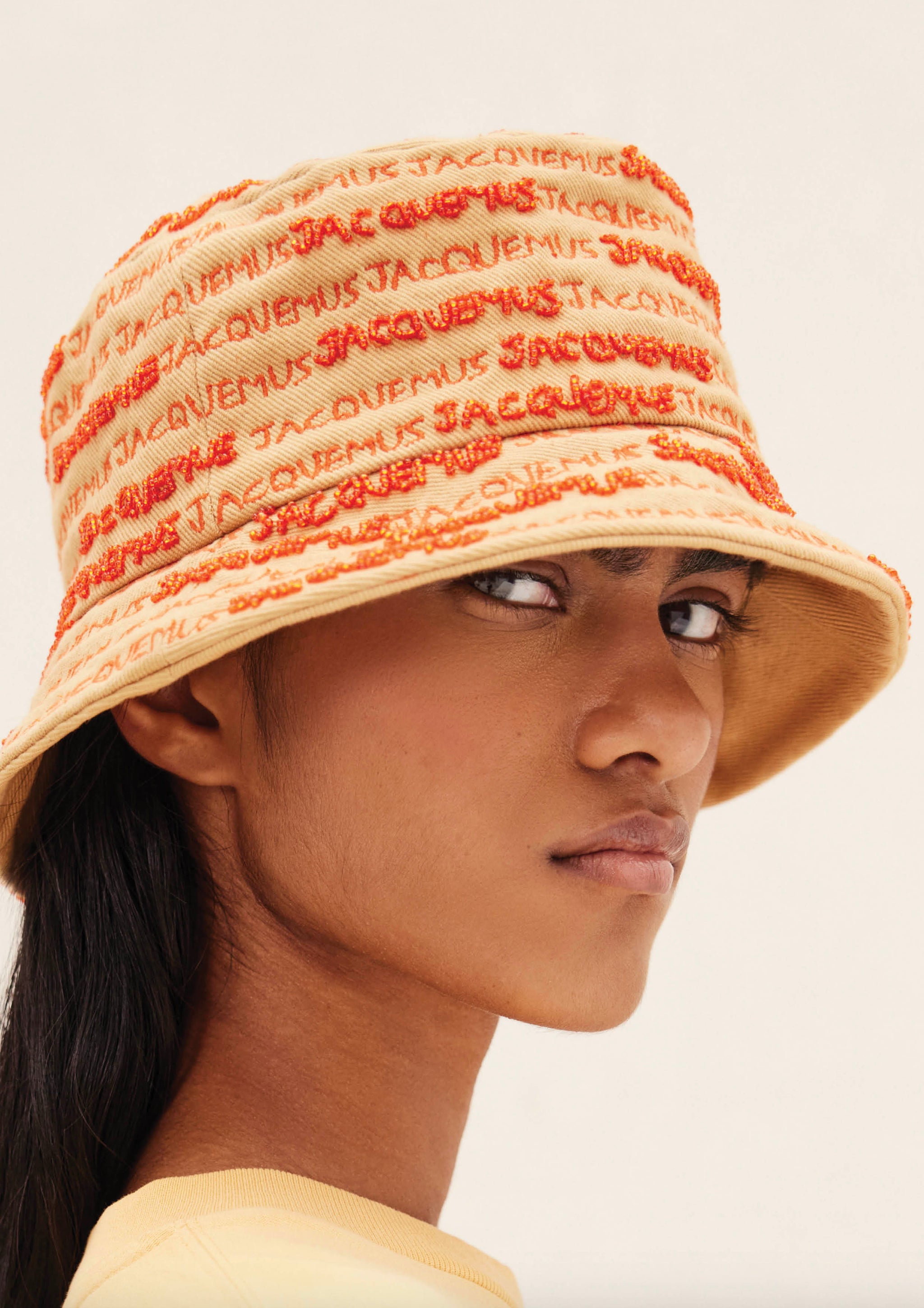 JACQUEMUS - LE BOB BORDADO BEIGE – SOLAR MTP