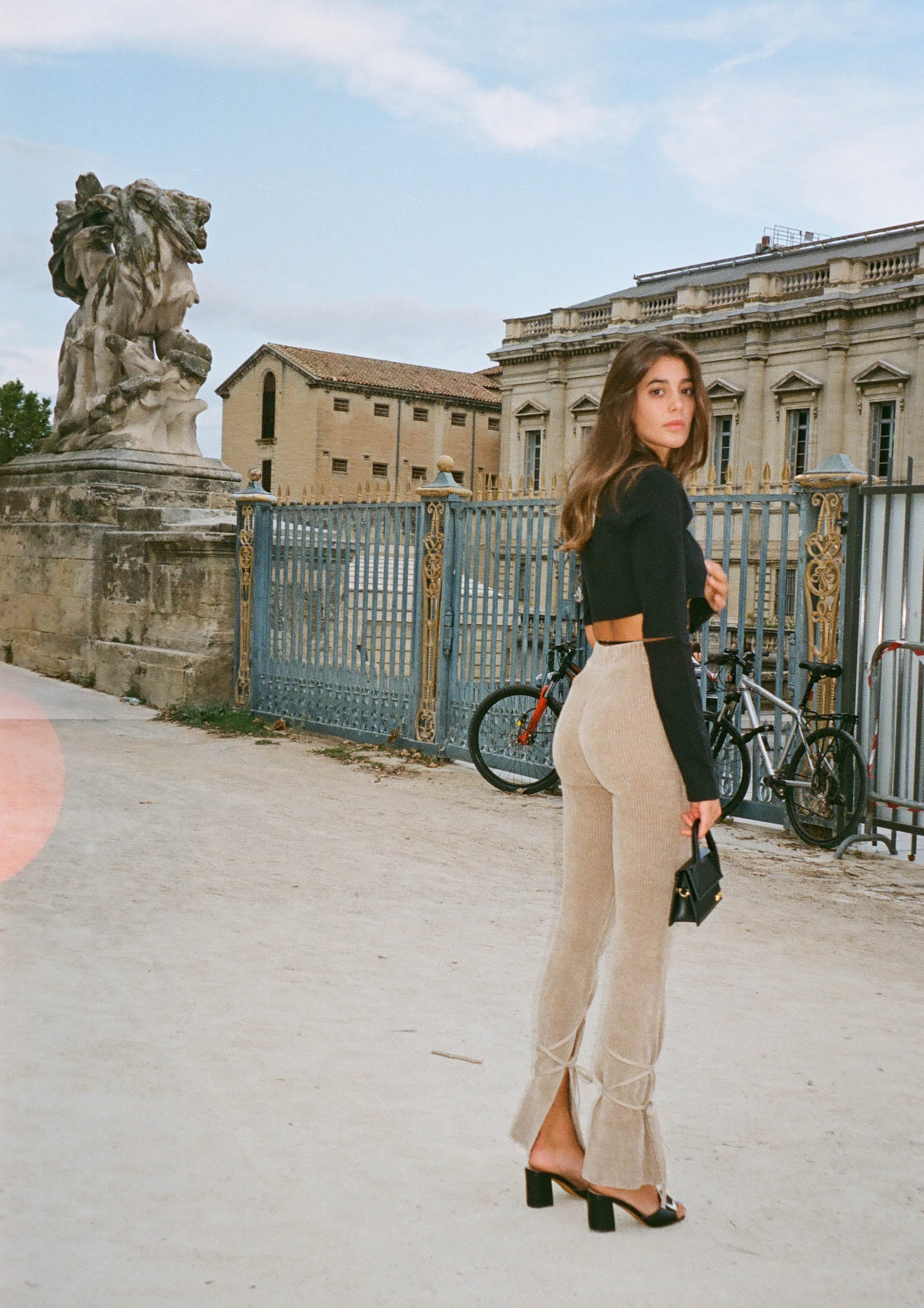 JACQUEMUS - LE PANTALON DUCI DARK BEIGE – SOLAR MTP