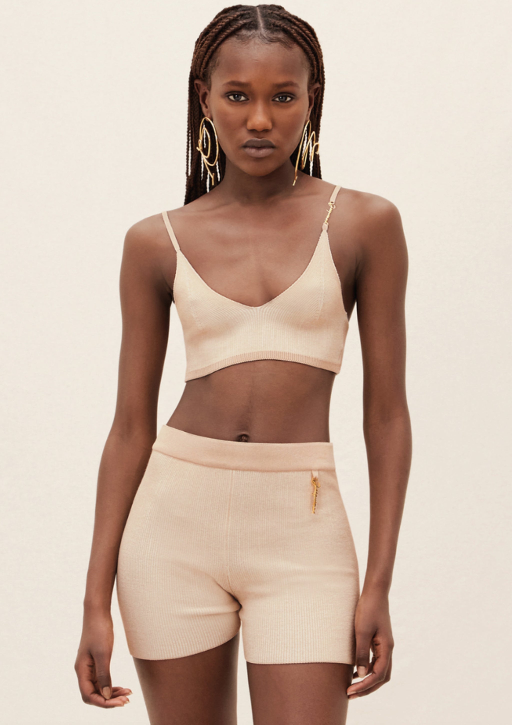 スパッツ・レギンス JACQUEMUS 'Le short Pralu' cyclist JACQUEMUS - LE SHORT PRALU BEIGE – SOLAR MTP